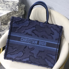 Christian Dior Shopping Bags